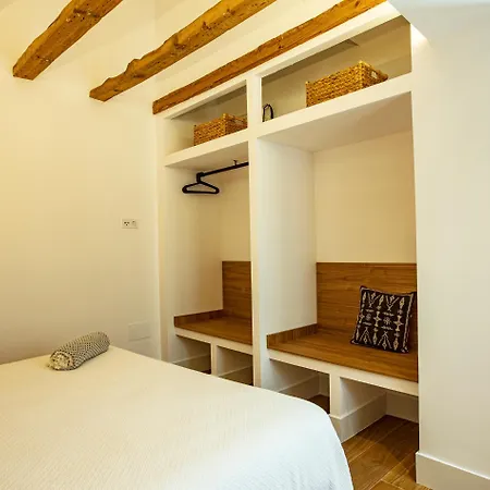 Apartment Velalma-ceron Edificio Exclusivo De Turisticos En Centro Historico Jaen